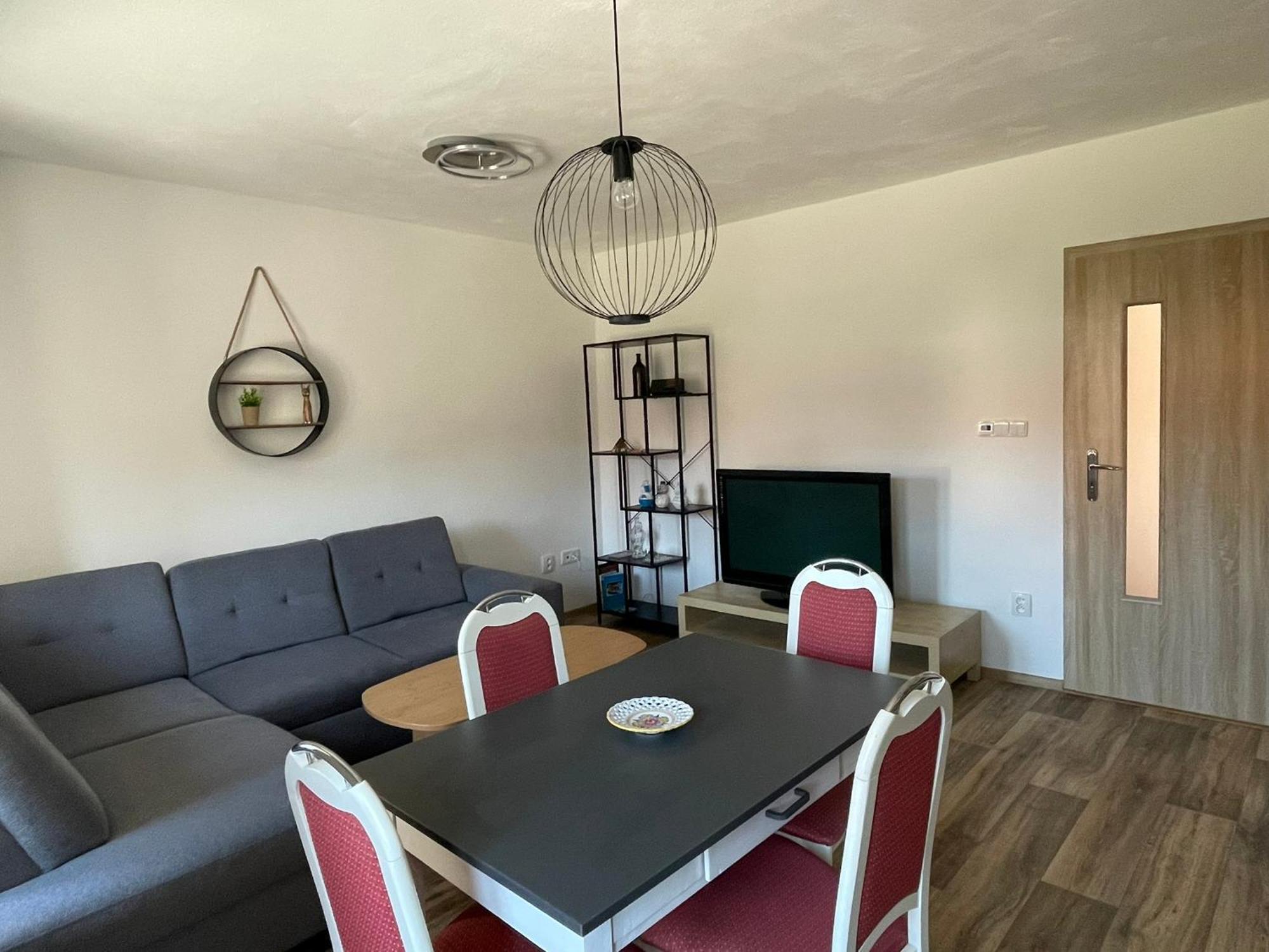 Apartman U Velke Brany Jemnice Exteriör bild